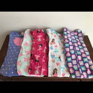 SOLD Like New - Lot of 5T Fleece long sleeve